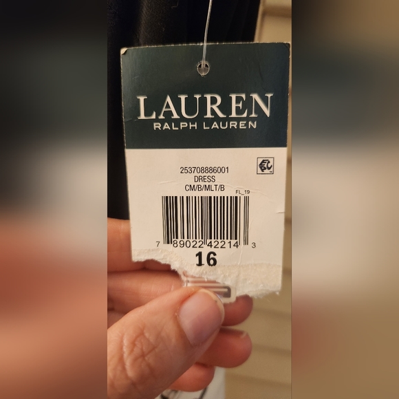 Black and White Lauren by Ralph Lauren Gown - Picture 7 of 9